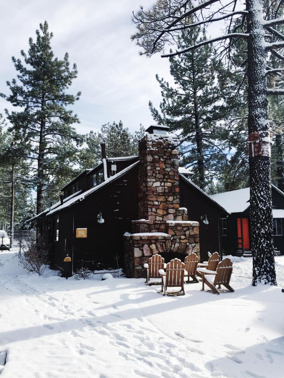 Noon Resort